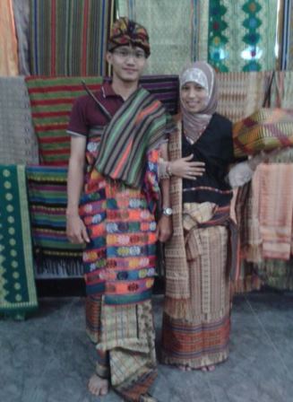 Pakaian adat lombok